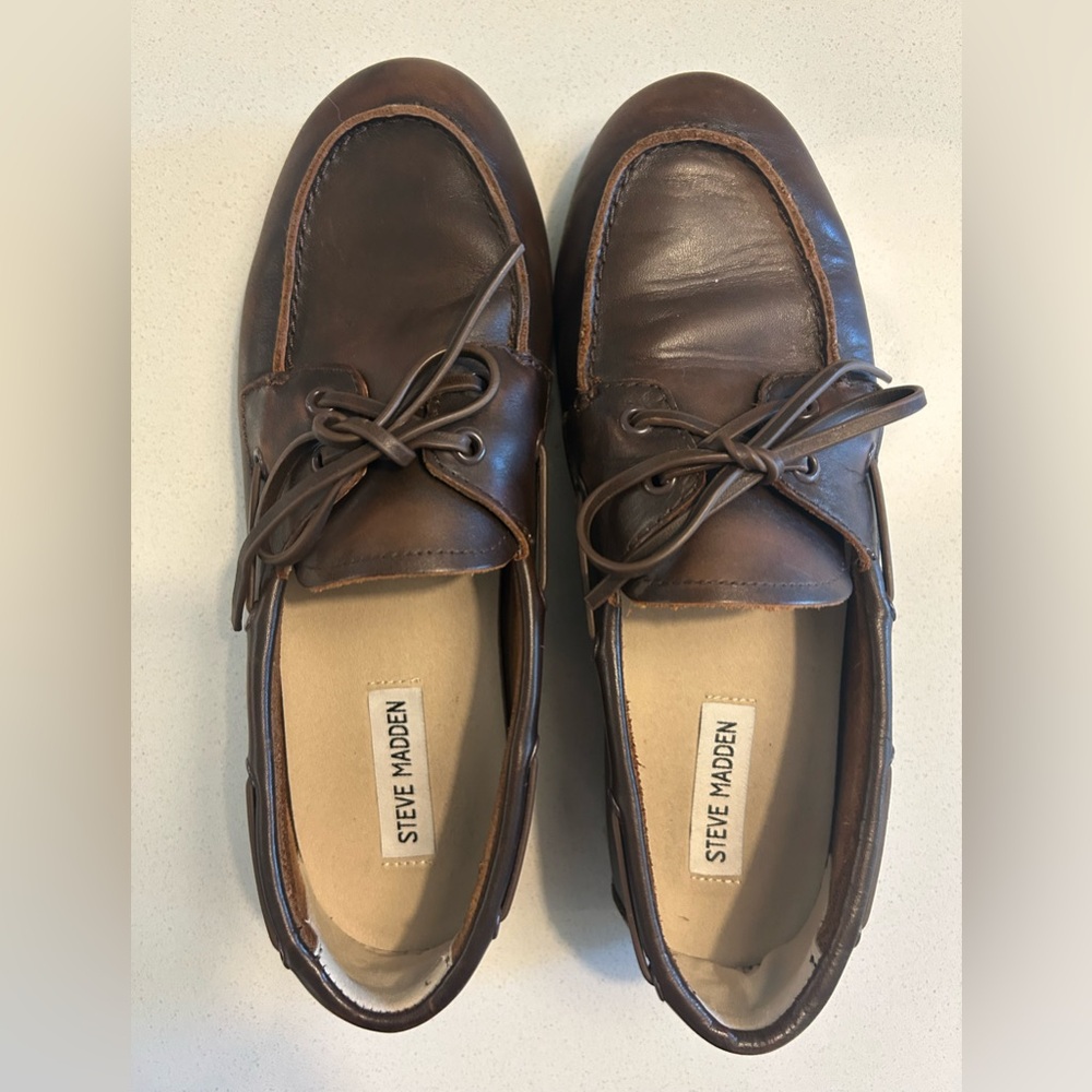 Steve Madden womens brown leather boat shoes, size 8.5- pre owned